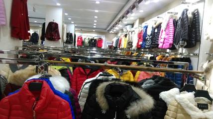 2024年中國服裝加盟與批發市場十大排行榜與行業趨勢分析